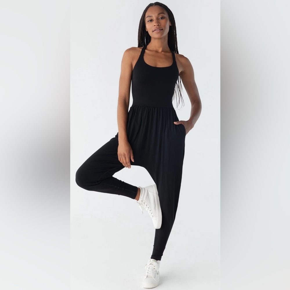 IMBODHI BŌDHI Jumper Midnight Black size Small Athleisure Loungewear